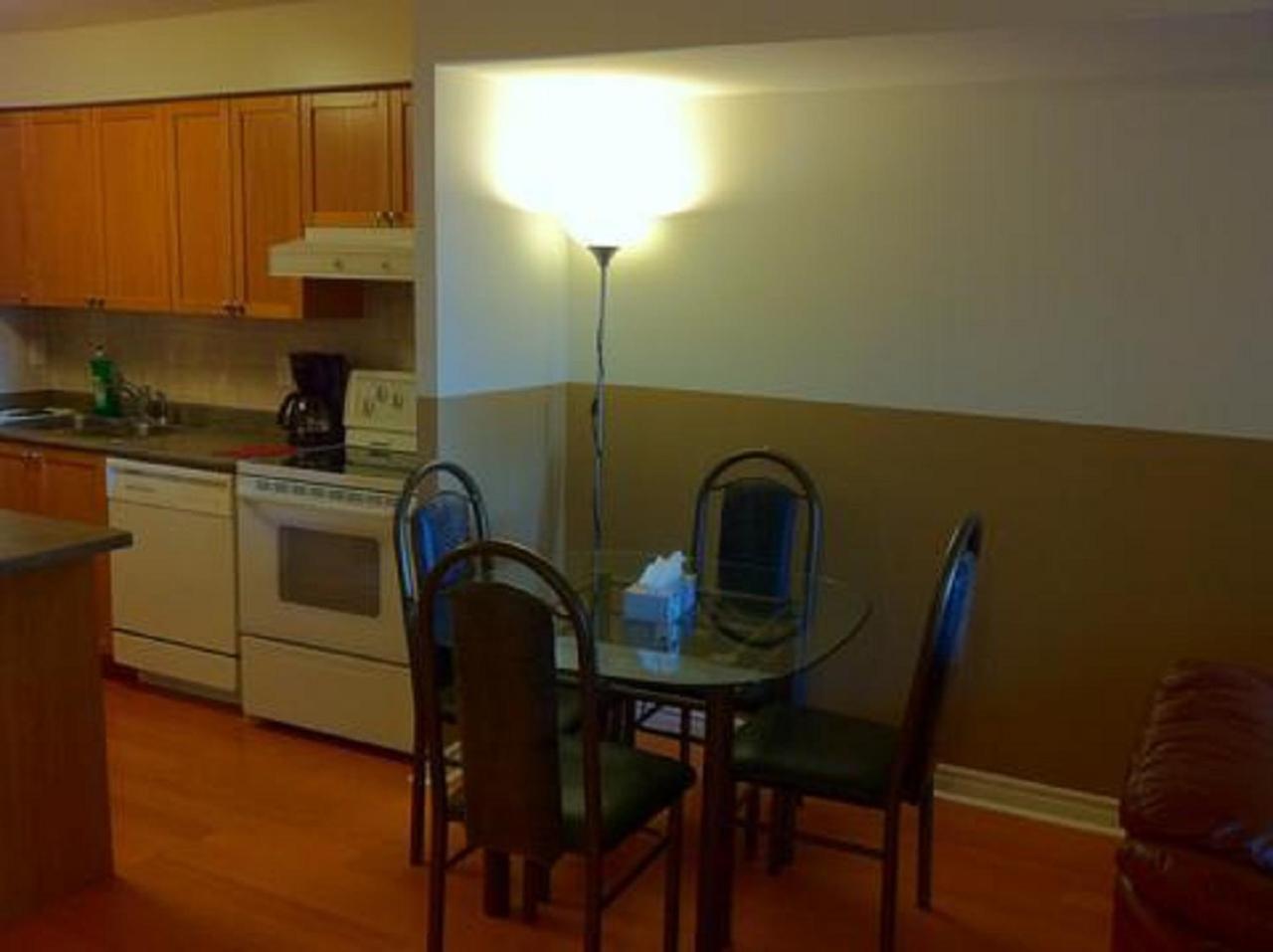 Mississauga Furnished Apartments חדר תמונה